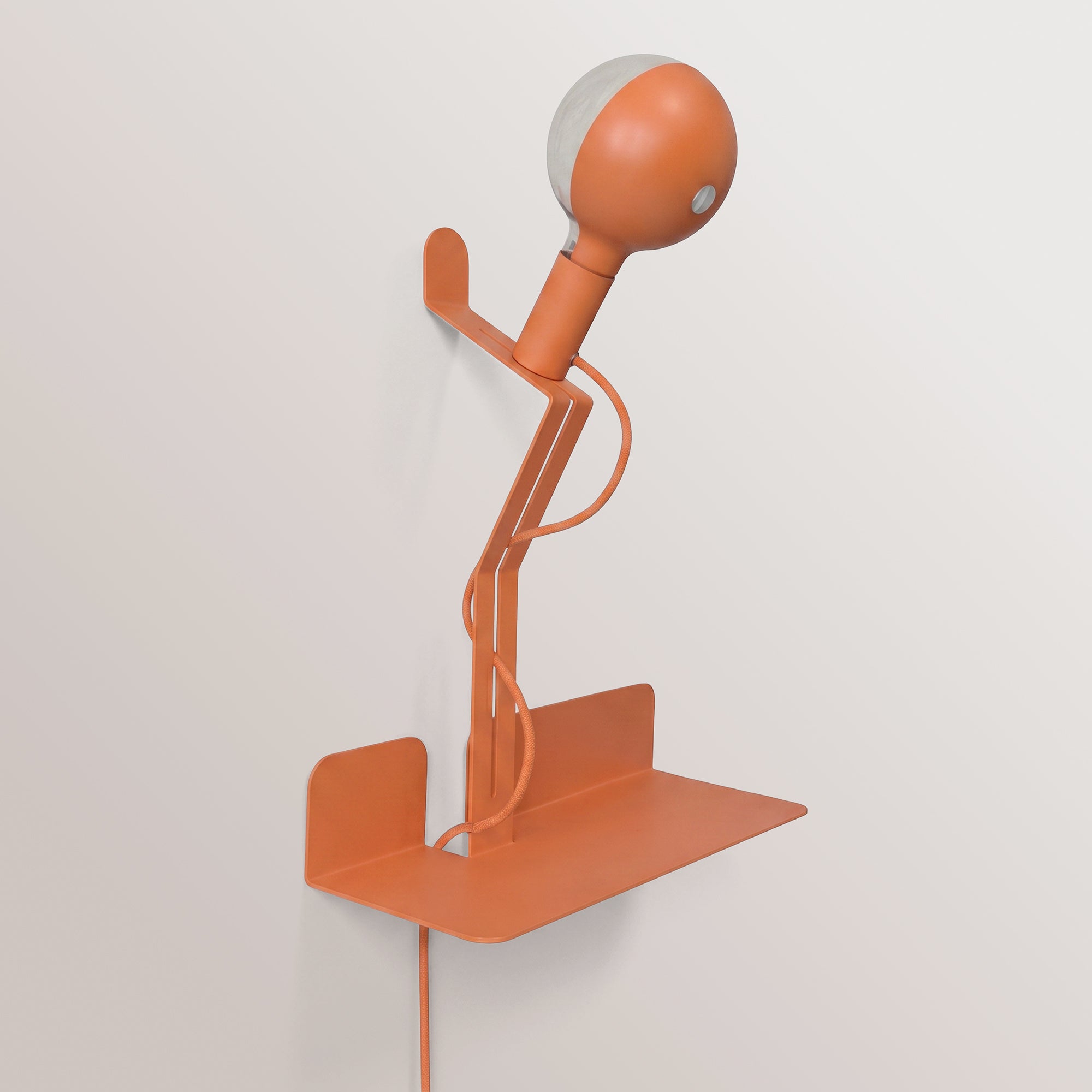 Lampada da parete con mensola, lampadina LED G125 verniciata e spina UK - Murio Talia - Arancione
