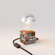 Lampada da tavolo Cubetto con spina inglese e lampadina globo mezza sfera argento - PosterLad - Creative Cables